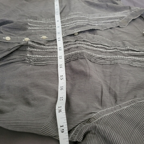 Converse | Gray Pinstripe Boho Peasant Top (SIZE M) - Picture 8 of 9